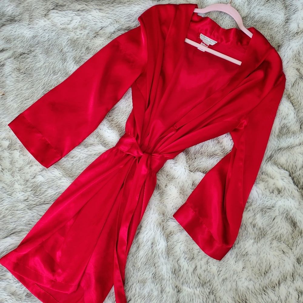 *SOLD* ❤ RED ROBE ❤ - Picture 5 of 6